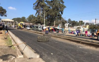 Asfalto se daña por condiciones del terreno en la 4ª calle, zona 3 de Quetzaltenango