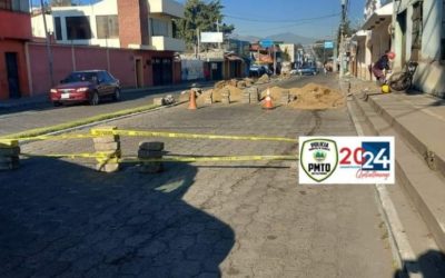 PMTQ recomienda manejar con precaución en dos vías por trabajos municipales