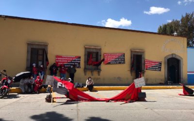 Sindicalistas de salud manifiestan afuera del Área de Salud de Quetzaltenango, ¿Qué piden?