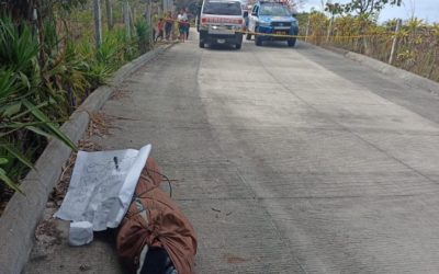 Abandonan cadáver envuelto en sábanas y le dejan un mensaje
