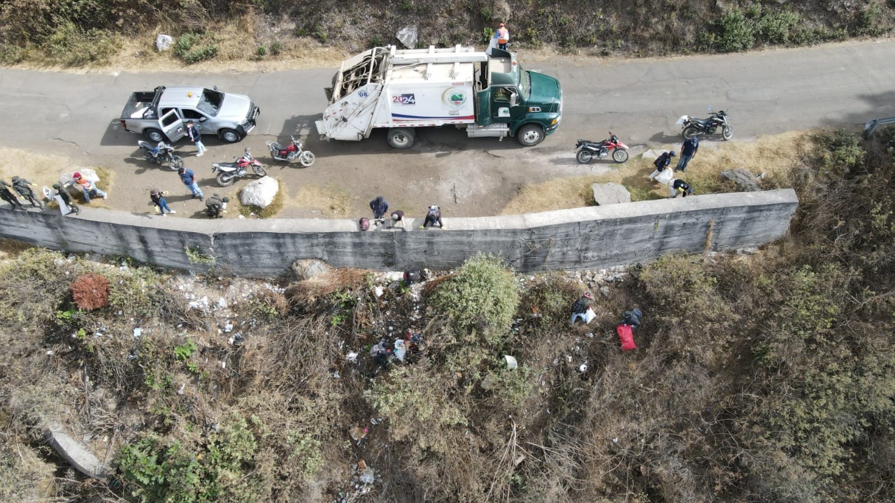 Realizan jornada de limpieza en el Cerro El Baúl
