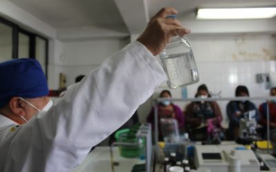 Técnicos en salud e inspectores de saneamiento de un municipio de Totonicapán visitaron la Empresa de Aguas de Xela.