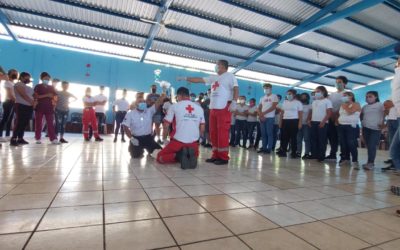 Cruz Roja capacita a retaltecos en primeros auxilios.