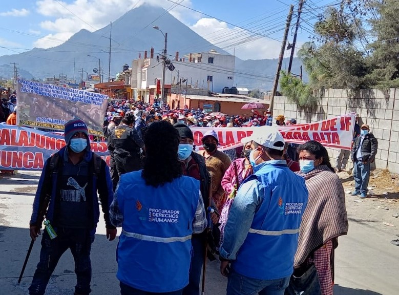 Mañana de nuevo no habrá servicio de recolección de basura en Xela, aún buscan solucionar problemática de bloqueo