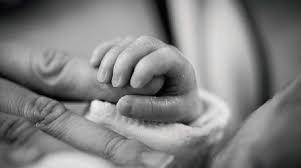 Bebé nace  en ambulancia  