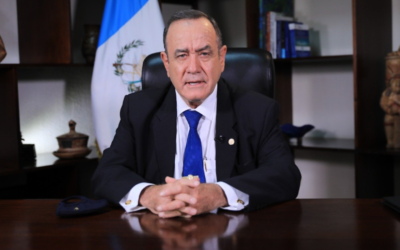 Alejandro Giammattei veta Ley de Vacunación, consideró inconsistencias y que vulnera el sentido de voluntariedad