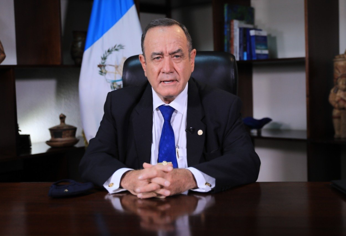 Alejandro Giammattei veta Ley de Vacunación, consideró inconsistencias y que vulnera el sentido de voluntariedad