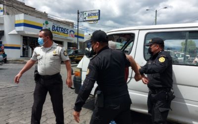 PNC arresta a piloto de bus urbano por manejar ebrio