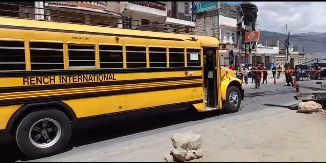 Ataque Armado en contra de un bus en Almolonga Stereo 100