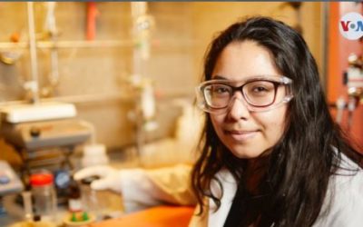 Latina gana beca de investigación para continuar lucha contra el cáncer