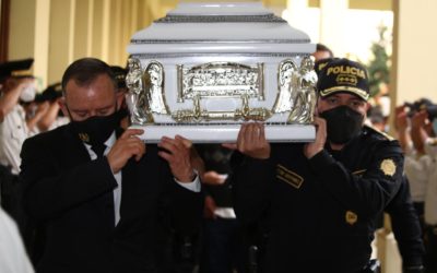 Rinden honras fúnebres a agente de PNC asesinado en Guatemala, destacado por siempre a ayudar