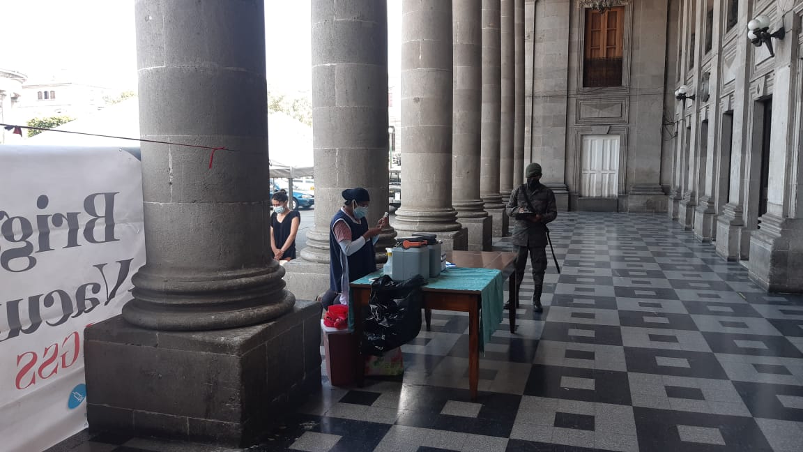 Aquí puede vacunarse contra el COVID-19 este sábado en Xela