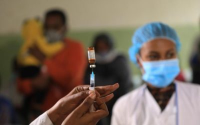 El Ministerio de Salud da lineamientos para aplicación de cuarta dosis de vacuna contra COVID-19 a un grupo de la población.