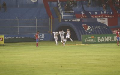 Xelajú y Cobán reparten puntos tras empatar a dos goles en el estadio Mario Camposeco