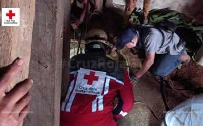 Trabajadores caen a pozo de agua, dos mueren y uno es trasladado grave