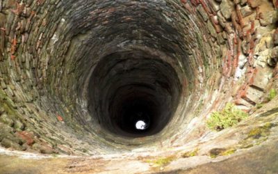 Coatepeque: Hombre lucha por su vida luego de caer en pozo de agua