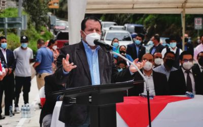 ¿Cuando regresará JF de vacaciones?