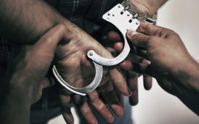 Capturan a hombre por intimidar con arma hechiza a vecinos en la feria de Cajolá