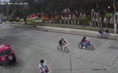 Cámara de seguridad graba accidente en la zona 1 de Quetzaltenango