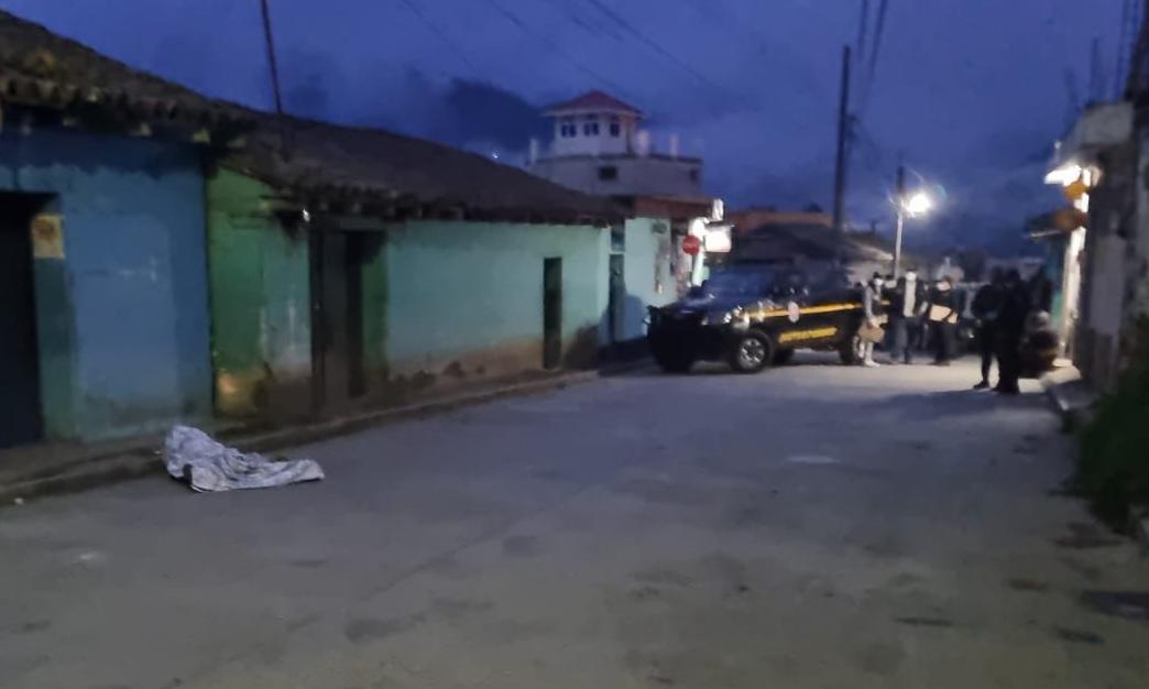 Hombre muere y otro resulta herido por heridas de arma blanca en Cantel