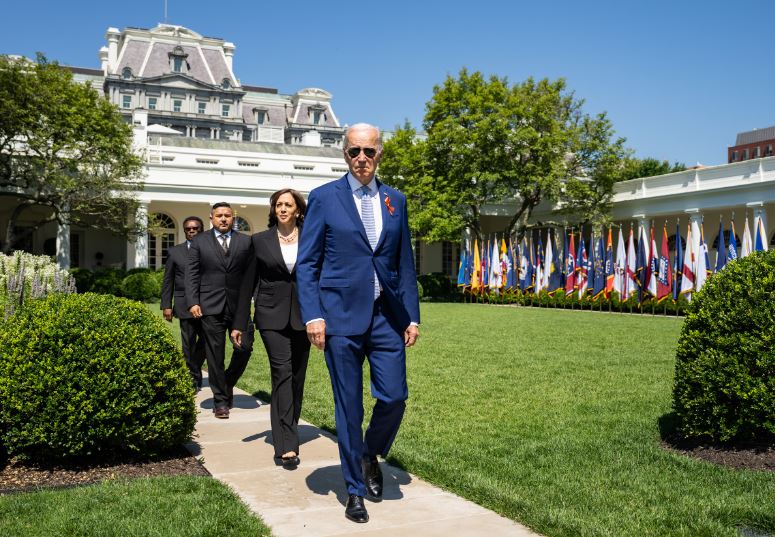 La escasez de crudo y el acuerdo nuclear con Irán centrarán la gira de Biden en Oriente Medio