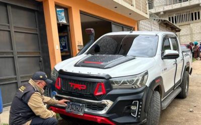 DEIC recupera en Quetzaltenango vehículo robado en Belice