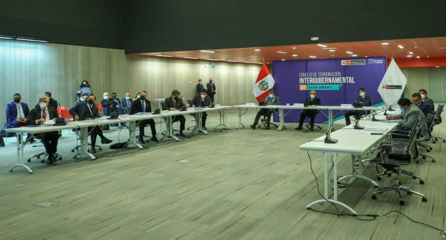 Perú: Tras meses prófugo, exsecretario del presidente Castillo se entrega a la justicia