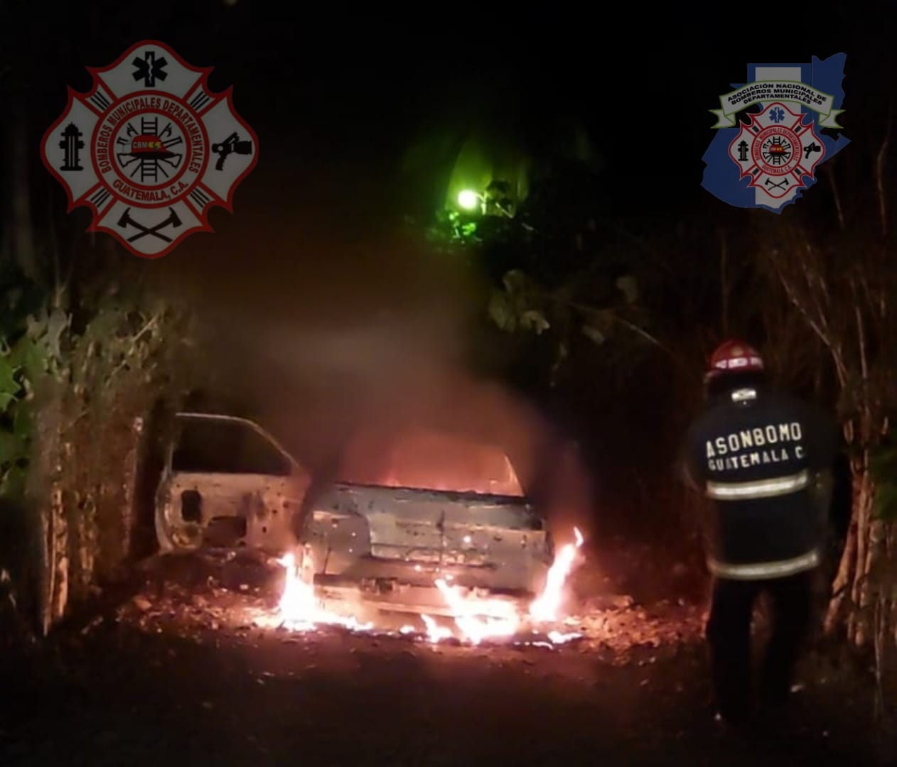 Vehículo se incendia en Catarina, San Marcos