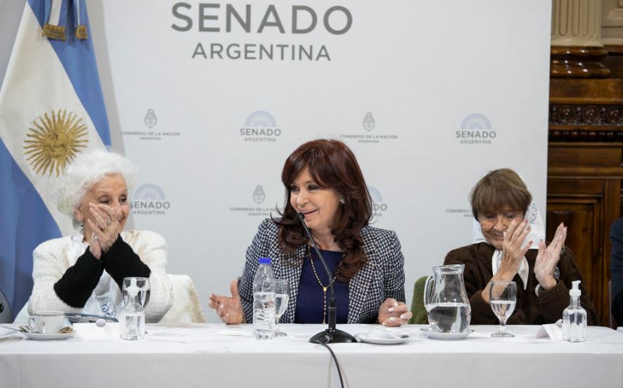 ¿Qué sabemos sobre el intento de asesinato contra Cristina Fernández?