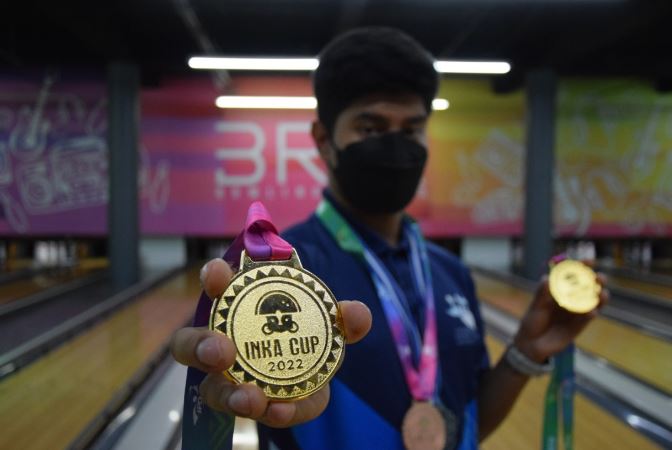 Atleta quetzalteco gana oro y bronce en torneo internacional de boliche