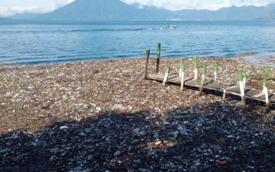 Plástico y duroport contaminan el lago Atitlán