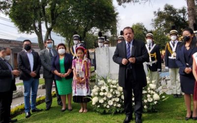 Rinden homenaje a fallecidos por COVID-19 y a mártires caídos