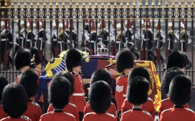 Procesión del féretro de la reina Isabel II recorre Londres