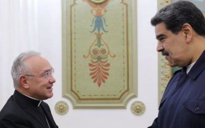 ¿Qué significa la visita a Maduro de uno de los diplomáticos más importantes del papa Francisco?