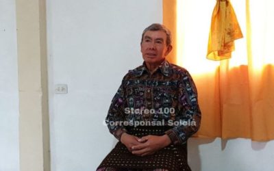 En 1978 deja de estudiar por la muerte de su madre y este 2022 finaliza primaria