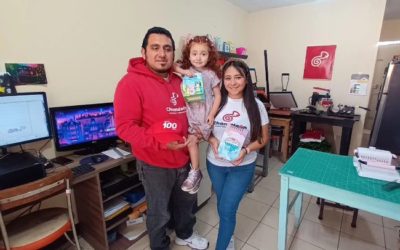 Familia quetzalteca emprende negocio luego de perder empleos por la pandemia