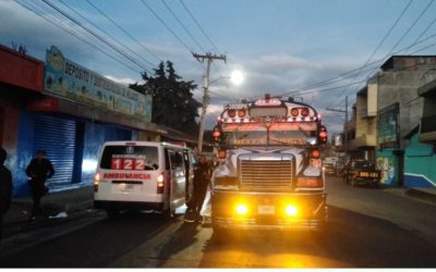 Sicarios en motocicleta asesinan a piloto de bus en la zona 3 de Xela