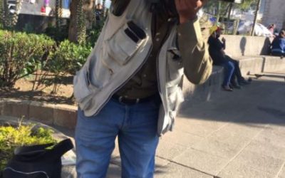 Fotógrafo cumple más de 45 años de labor en Xela