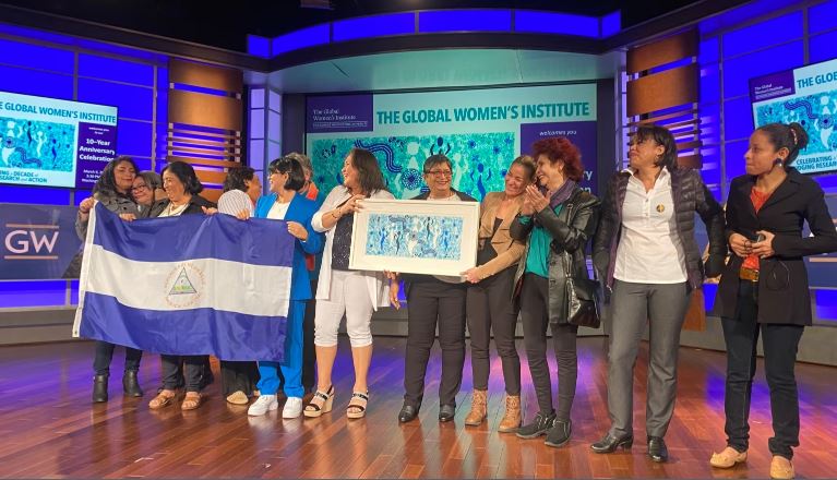 Mujeres nicaragüenses liberadas reciben premio por activismo durante evento en Washington