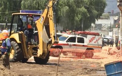 Tres trabajadores se salvan de quedar soterrados en la zona 1 de Xela