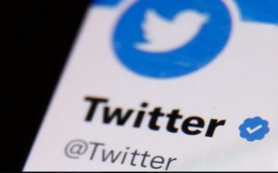 USCIS alerta sobre «cuentas falsas» tras perder el verificado en Twitter