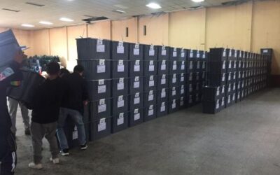 Ingresan a Quetzaltenango cajas con papeletas para las Elecciones Generales