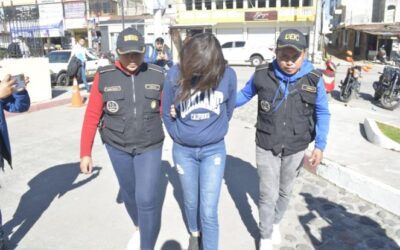 Arrestan a mujer por el asesinato de un hombre