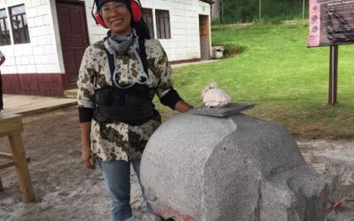 Tiene 16 años en la elaboración de esculturas