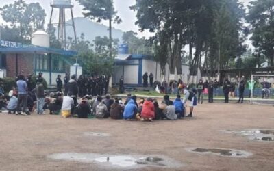 Hallan teléfonos y objetos punzocortantes en cárcel de Xela