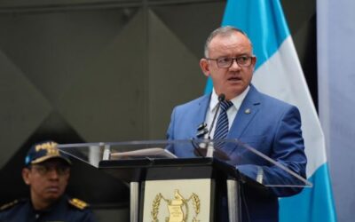 Ministro de Gobernación de Guatemala anuncia desalojo de bloqueos