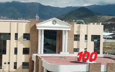 Vecinos retienen a dos menores de edad señalados de cometer asaltos