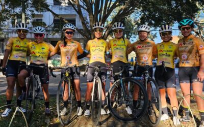 Quetzaltecas debutan en equipo femenino de ciclismo