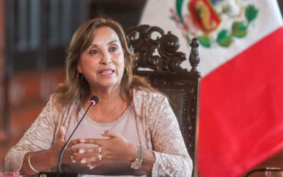 Presidenta peruana Dina Boluarte nombra como primer ministro a su representante ante la OEA