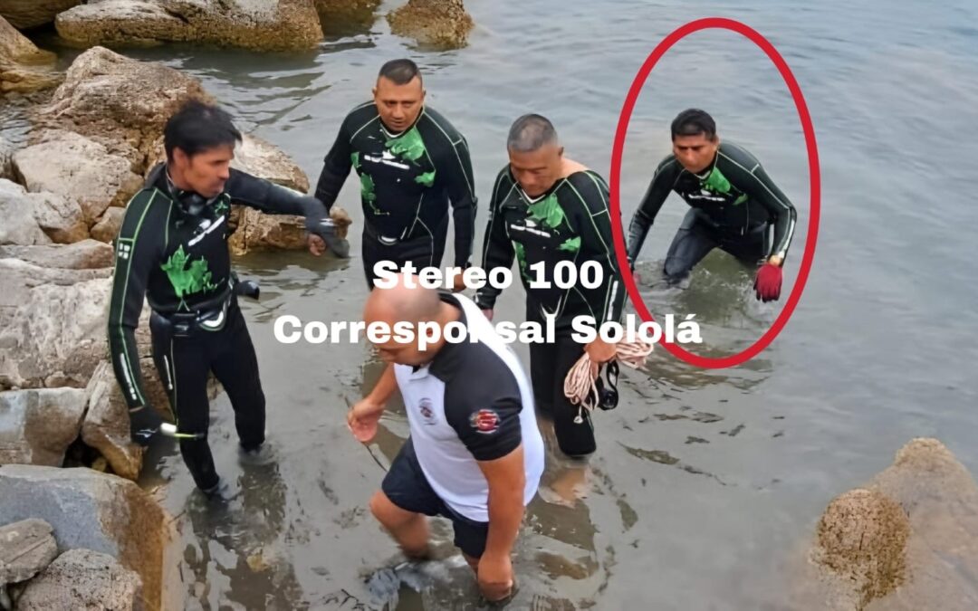 Bombero sufre hipoxia por rescatar cadáver de su compañero en el lago de Atitlán